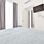 Guesthost - Relais Giachipa 2 *